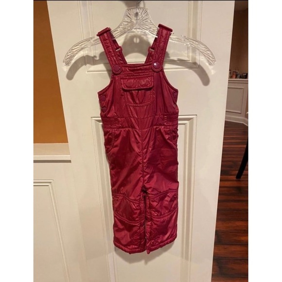 Baby Gap toddlers snow pants quilted puffer overall pants in dark pink  12/18M. - Picture 1 of 9